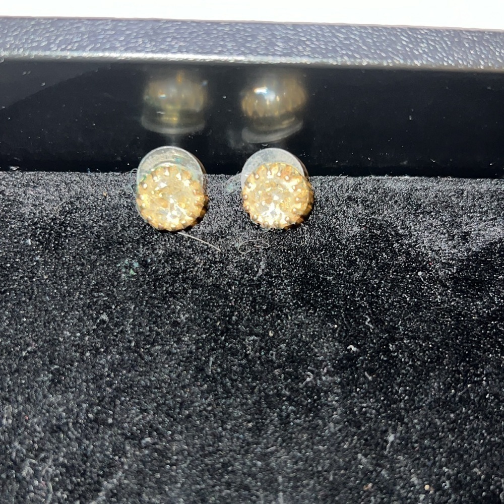 Jewelry Bundle. 11 pairs of earrings from various companies. All in EUC-GUC! - Picture 10 of 12
